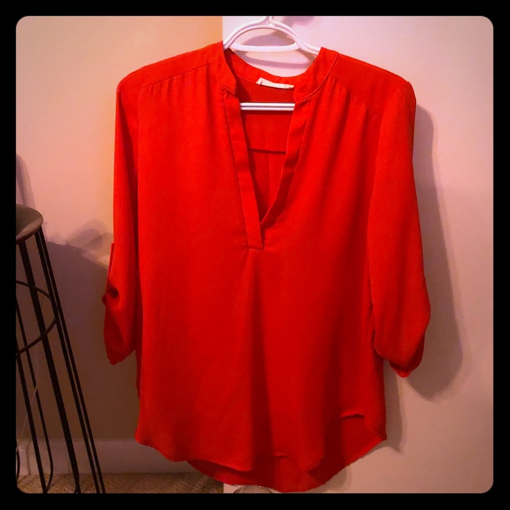 Red v neck 3/4 sleeve